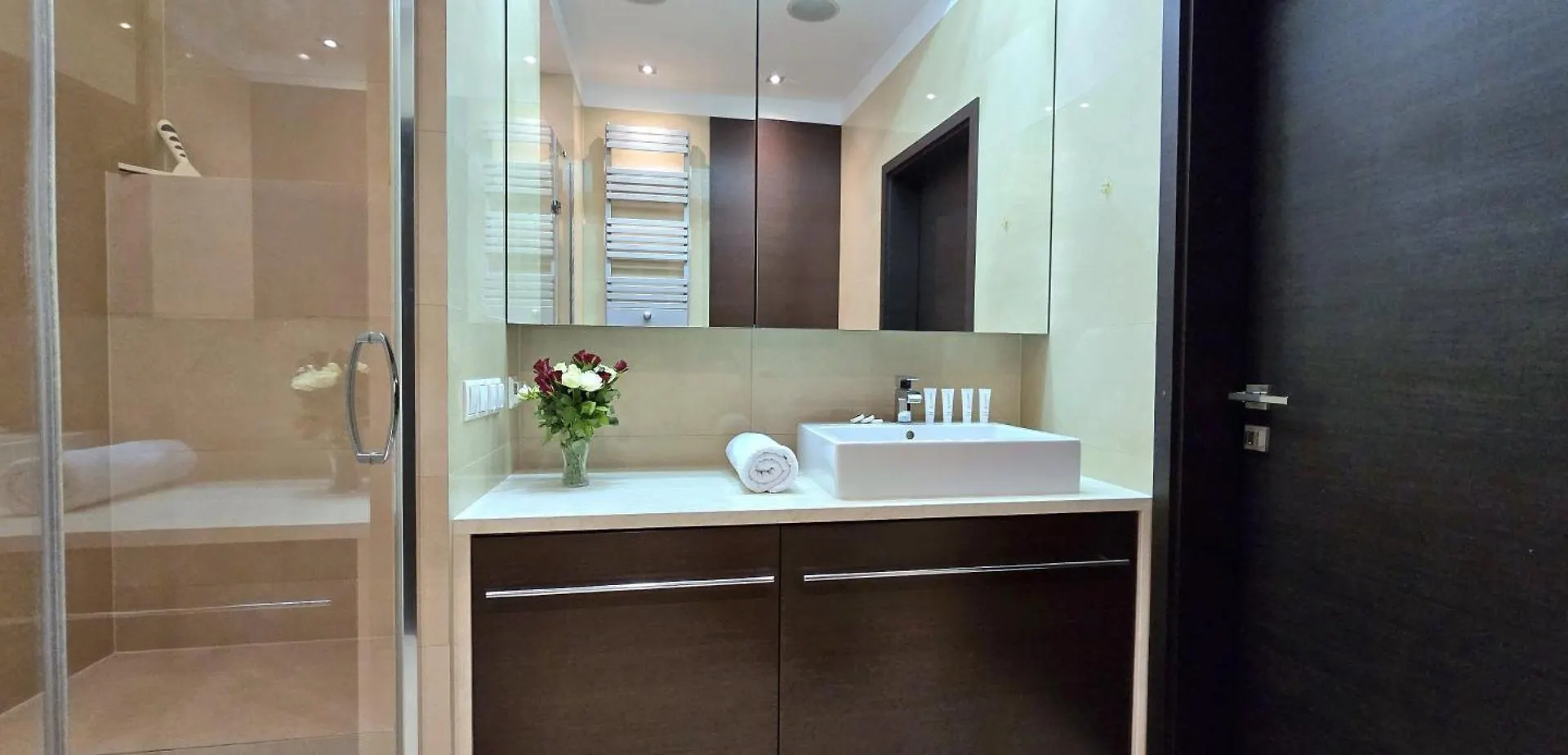 Triapart - Apartamenty Namorski Dwor Gdansk 0*,  Poland